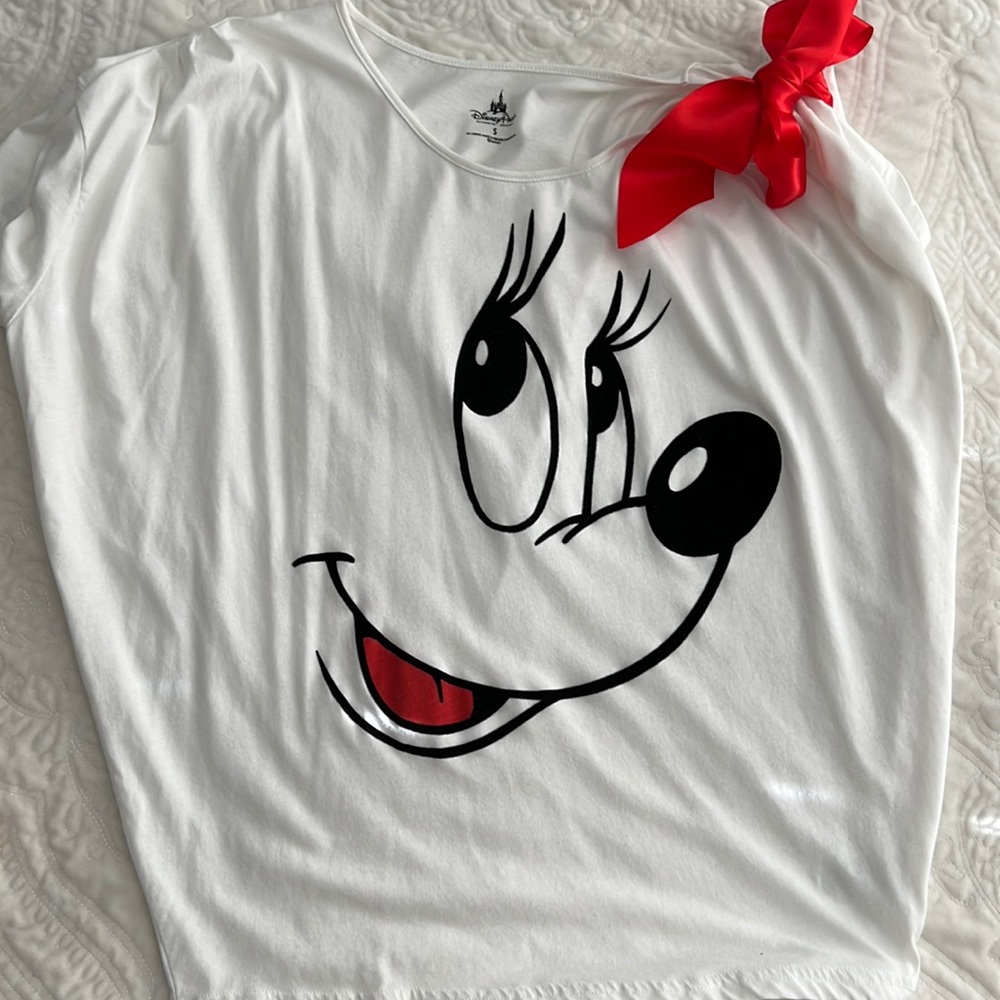 Minnie Mouse limited edition too
